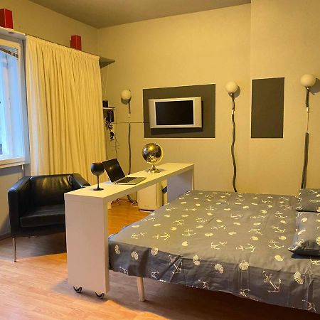 Cozy Modern Apartment With Small Balcony In The Heart Of Berlin Dış mekan fotoğraf