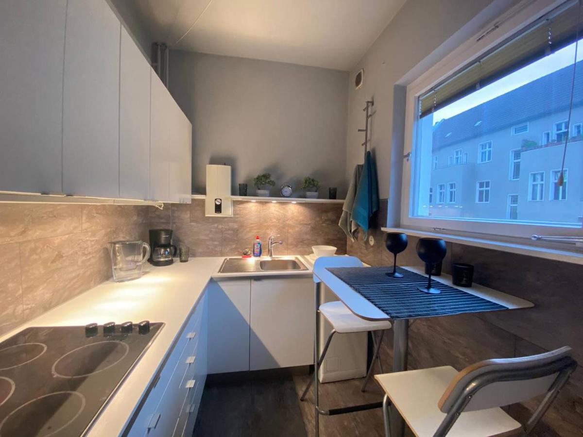 Cozy Modern Apartment With Small Balcony In The Heart Of Berlin Dış mekan fotoğraf