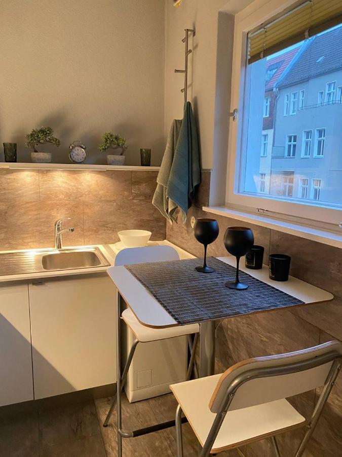 Cozy Modern Apartment With Small Balcony In The Heart Of Berlin Dış mekan fotoğraf